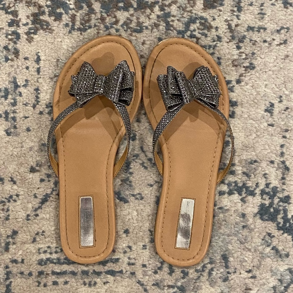 INC Mabae Blow Flat Sandals